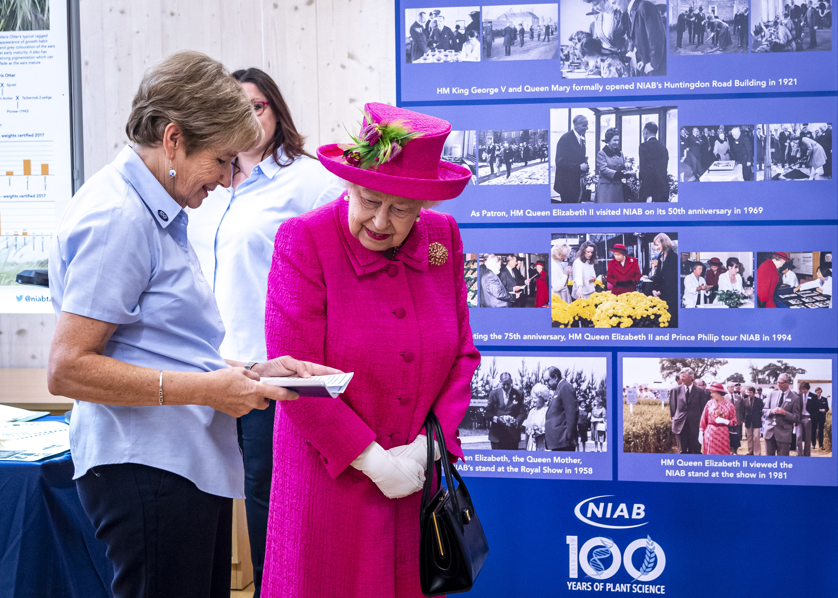 NIAB's Tricia Cullimore with the Queen