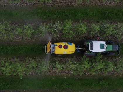 As part of the POME project, NIAB will be trialling new technology, for example this prototype precision spray machine and tractor, developed under a previous research project ‘Precision fruit tree dosing to optimise yield and quality’ (IUK 104610)